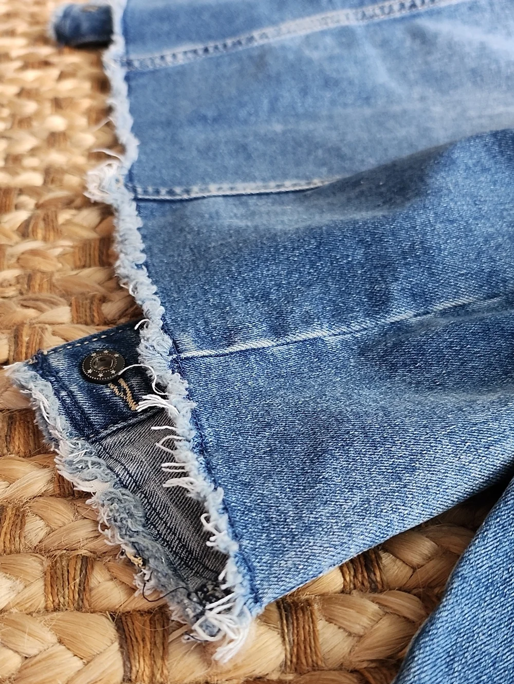 SO Girls' Cropped Blue Denim Jacket